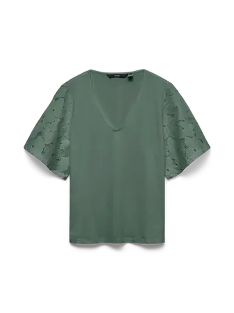 Camiseta Pico Verde Flores Mangas
